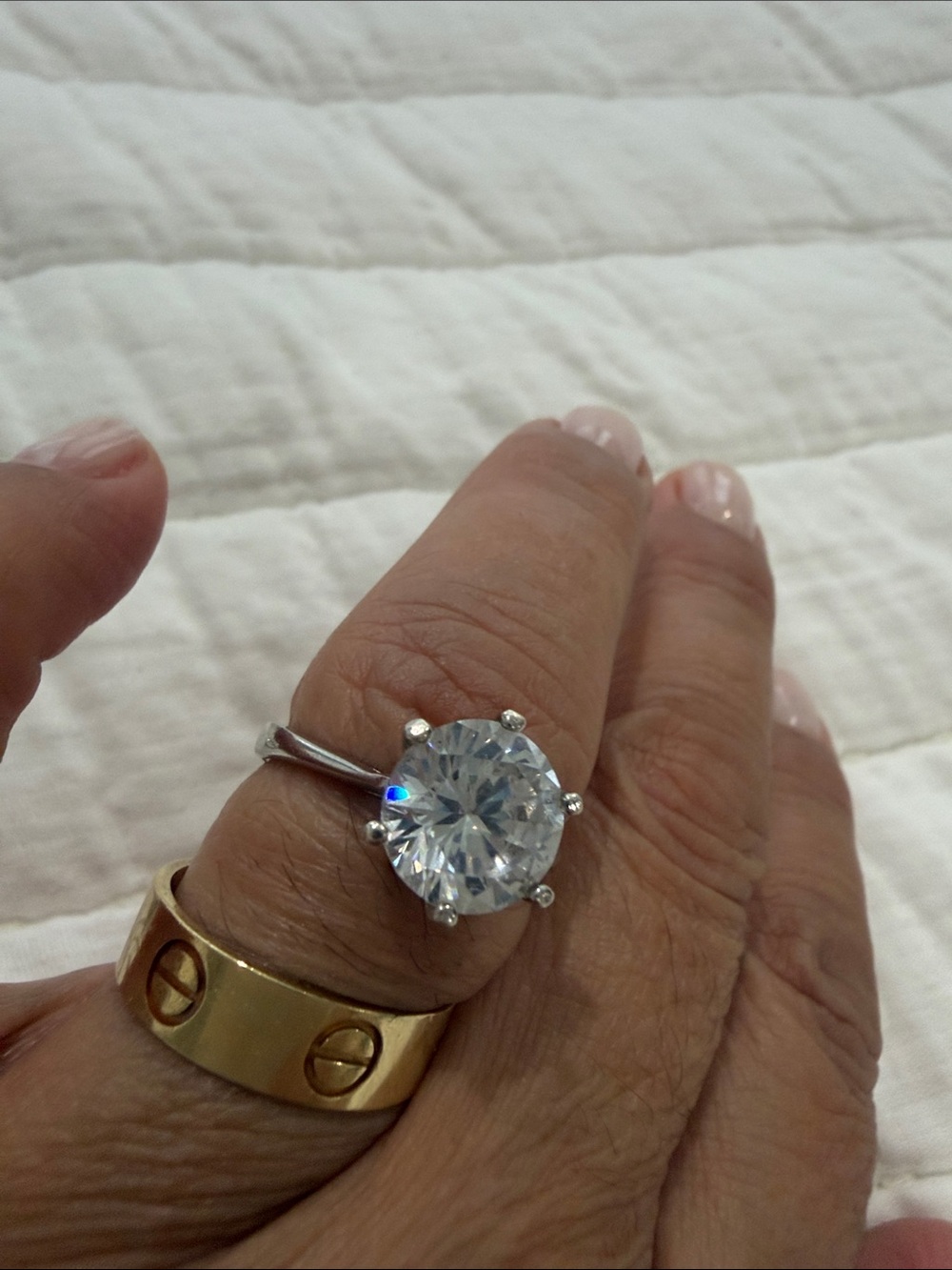 Round Solitaire Cubic Zirconia Pt 950 Ring in Silver - Classic Sparkle